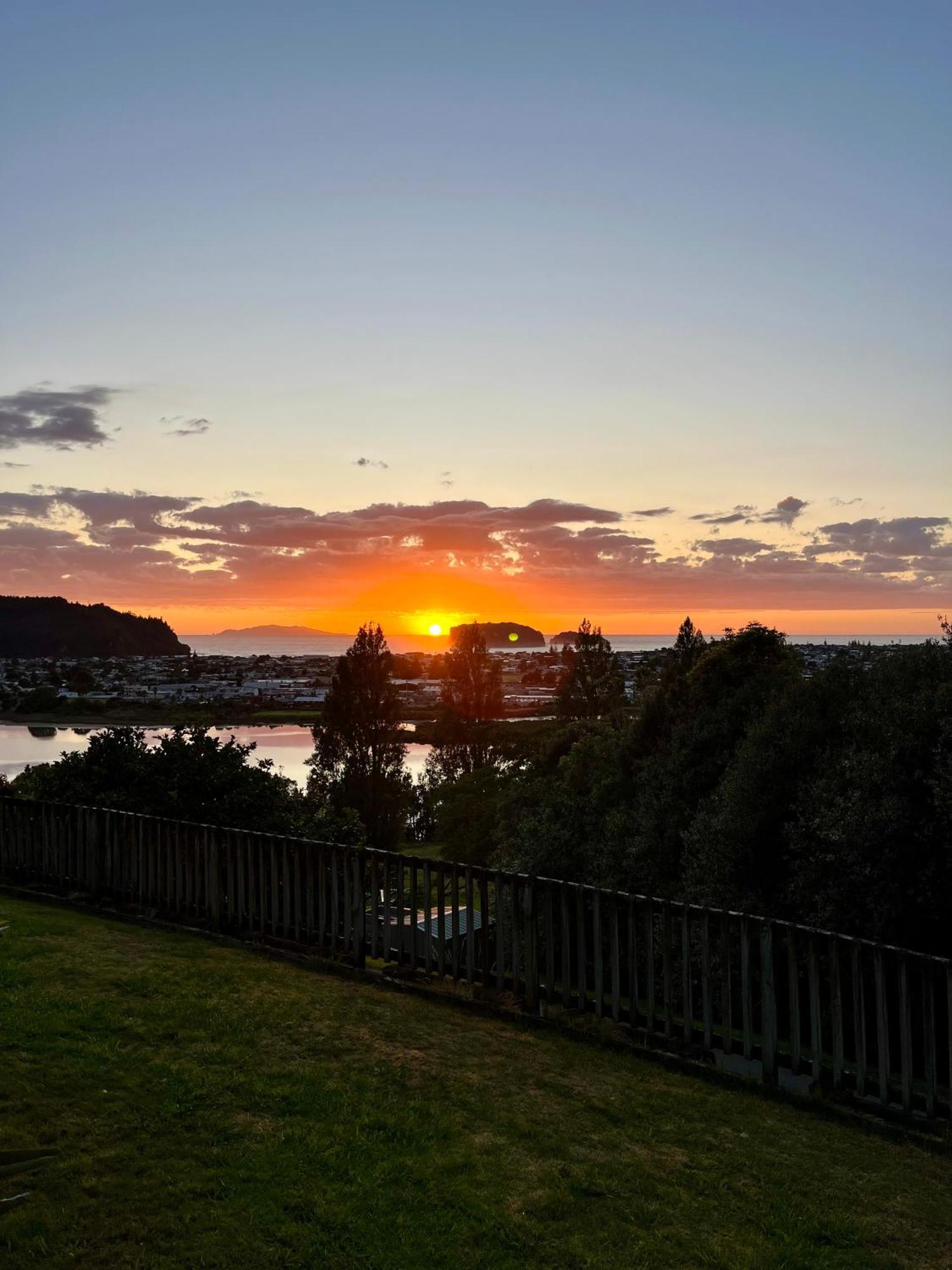 Villa Mandhari - The View Whangamata Exterior foto